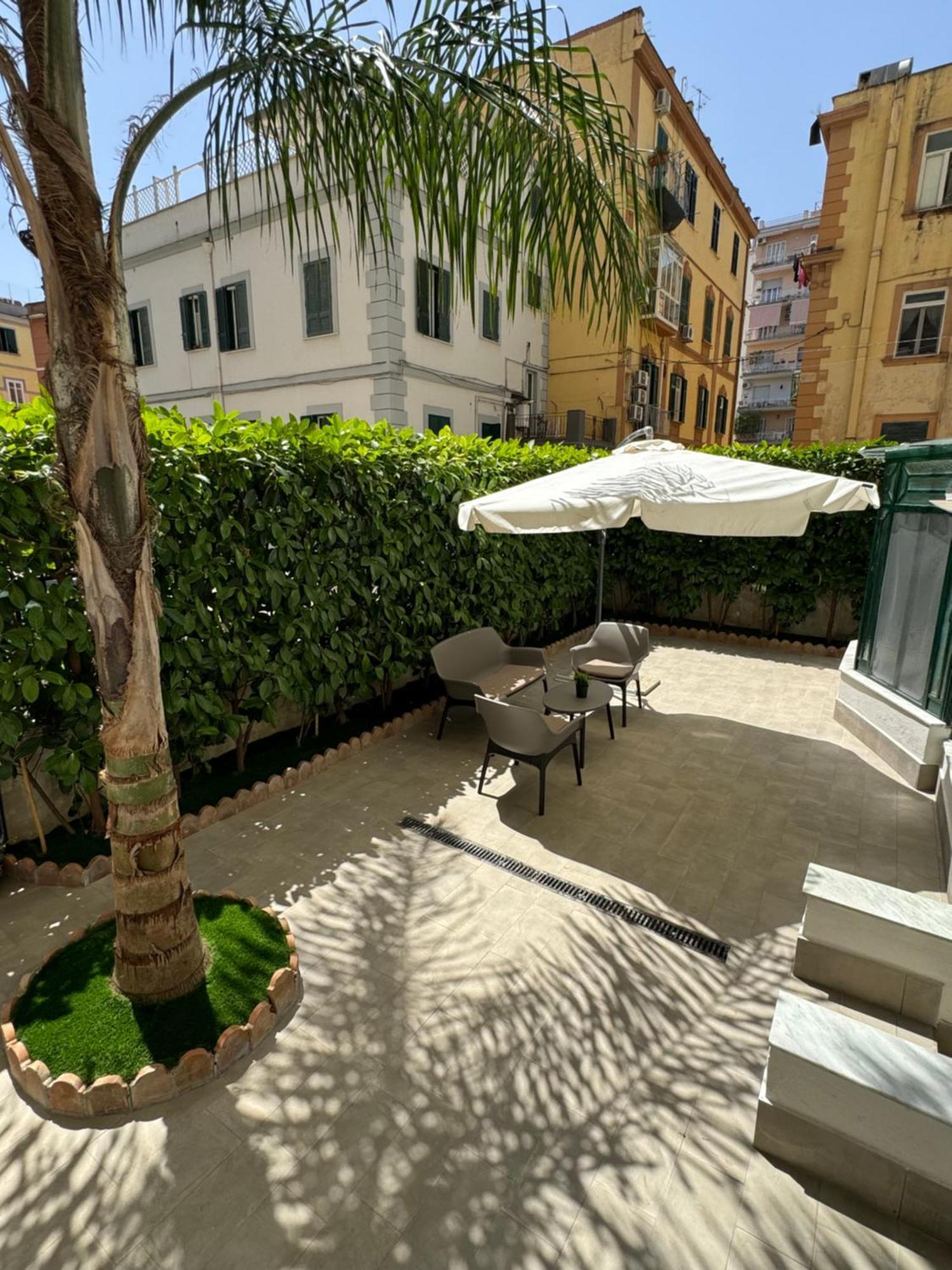 5 Urban Garden House Apartment Naples